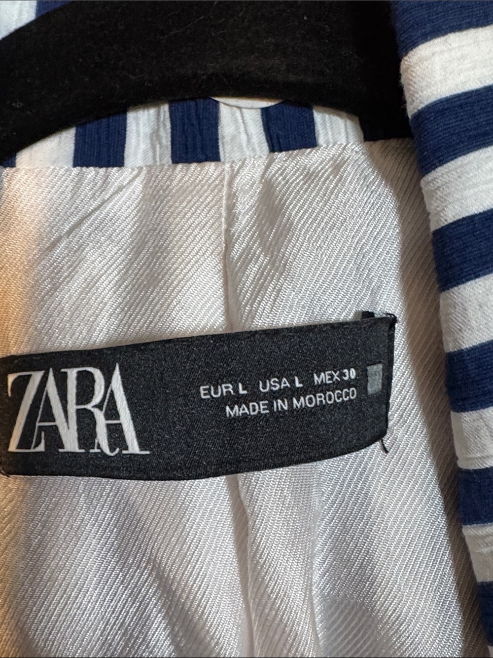 Zara Lightweight Crinkle Striped Navy & White Blazer size Large - Picture 4 of 11